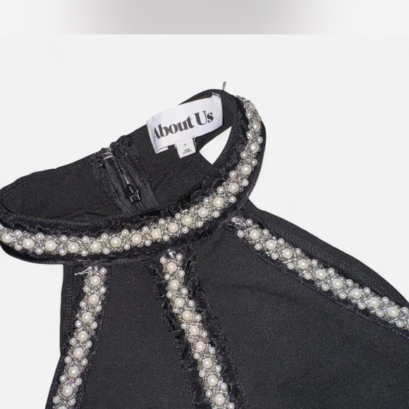 Black Backless Halter Bodycon Dress - Picture 4 of 5